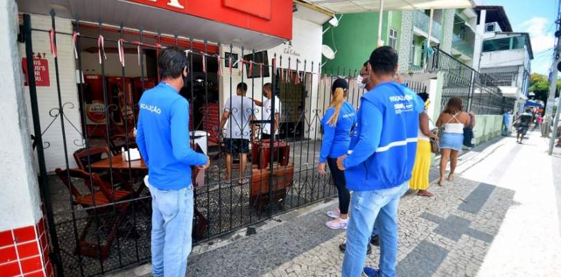 Dois estabelecimentos são interditados por promover aglomeração durante Lavagem do Bonfim