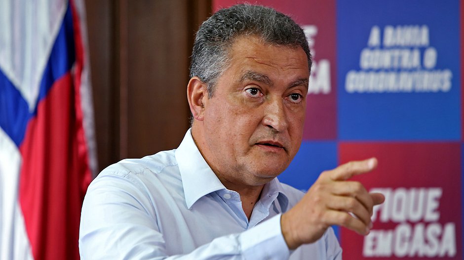 Rui Costa diz que disponibilizou 30 leitos para pacientes do Amazonas “menos graves”