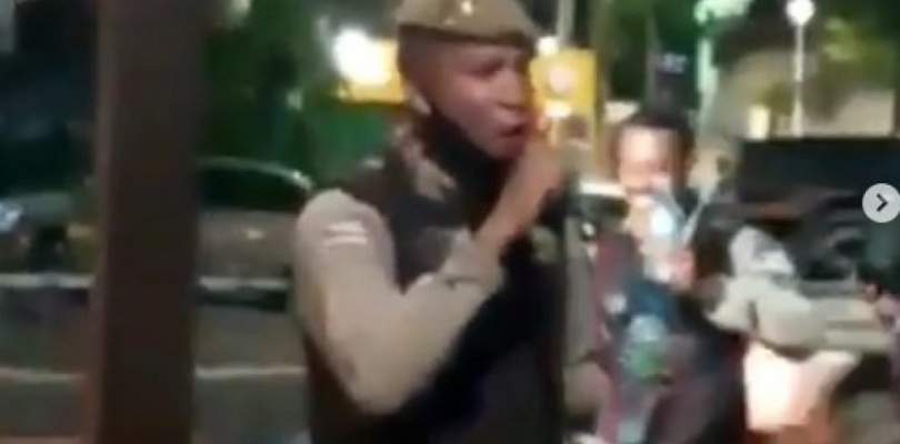 PM flagrado cantando em bar viraliza e incomoda corporação