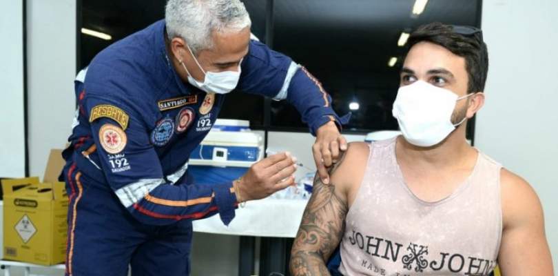 Mais de quatro mil pessoas já foram vacinadas contra covid-19 em Salvador