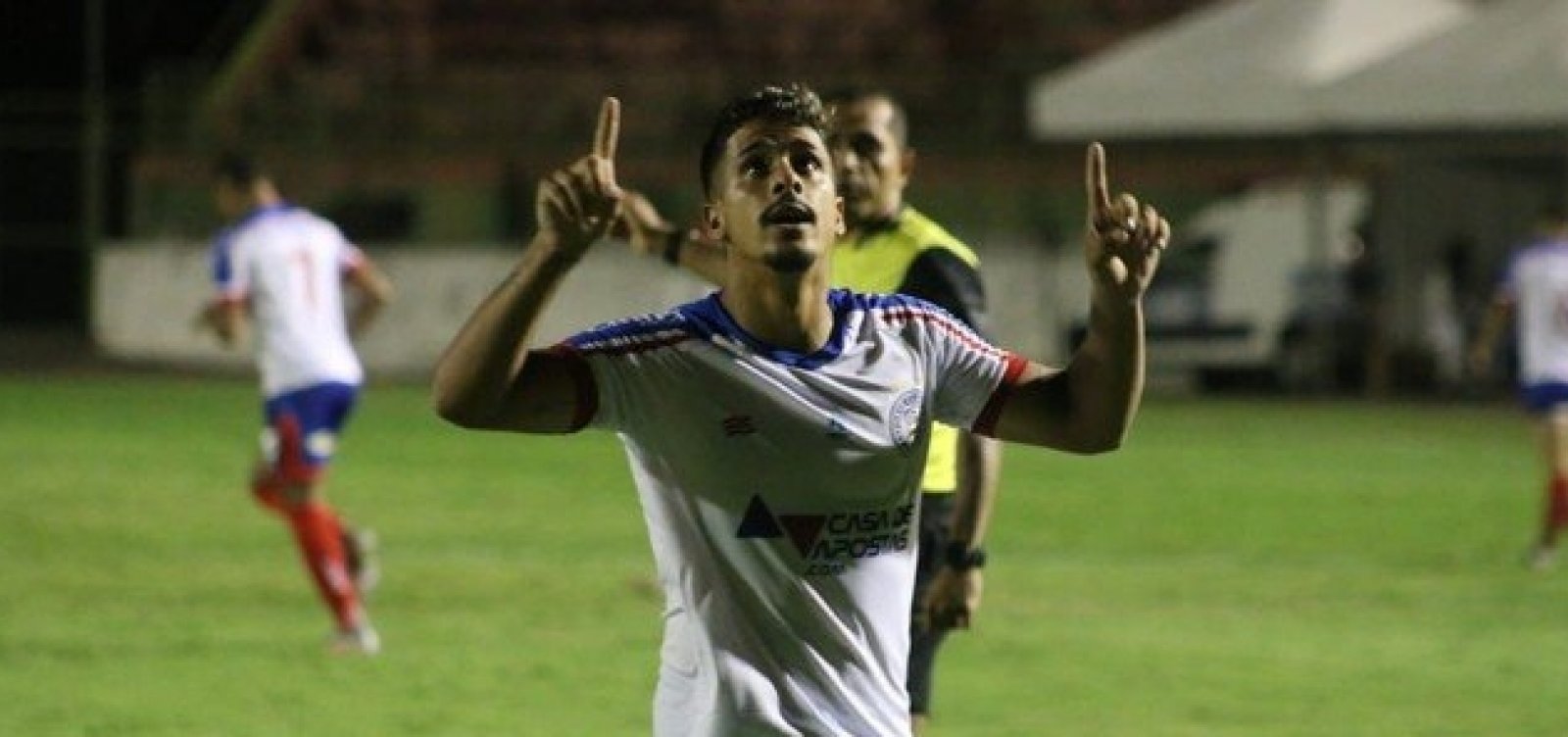 Bahia bate o Doce Mel e vence a primeira no Baianão