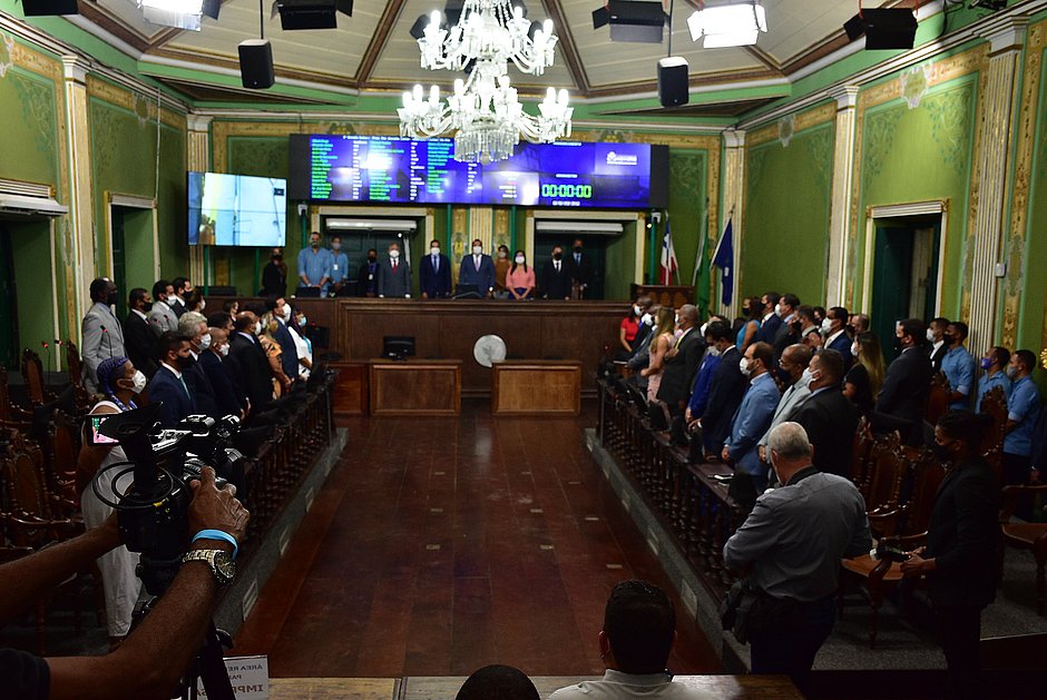 Câmara inicia trabalhos com novos nomes e foco no combate à pandemia