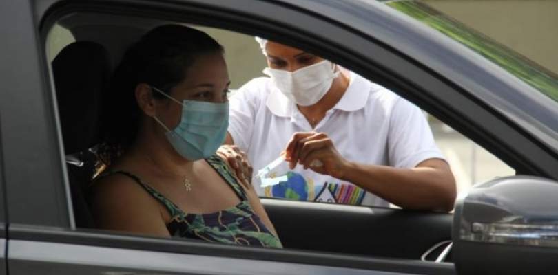 Cerca de 6 mil pessoas são vacinadas no primeiro dia de campanha contra gripe em Salvador