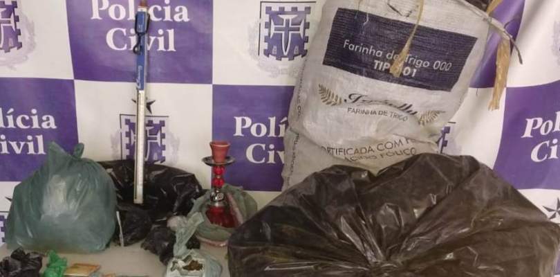 Vinte quilos de maconha são encontrados enterrados em plantação de aipim na Bahia