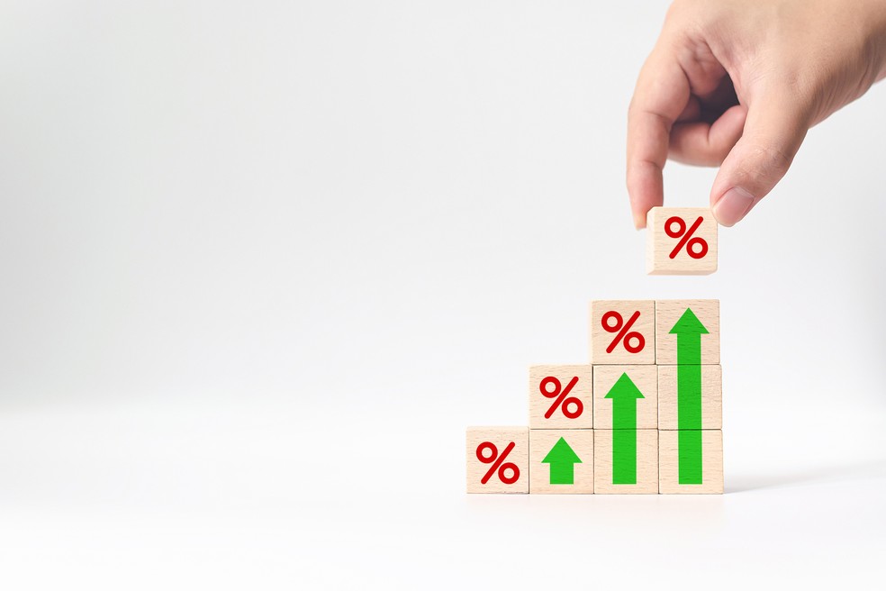 BC sobe juros para 4,25% ao ano, maior patamar desde fevereiro de 2020.