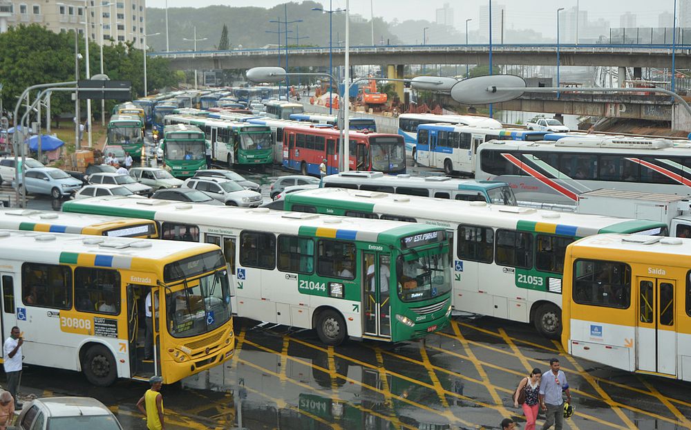 Rodoviários fazem manifestação nesta terça-feira e cidade vai amanhecer sem ônibus