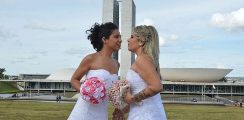 Número de uniões homoafetivas aumenta 37% com estabilidade da pandemia