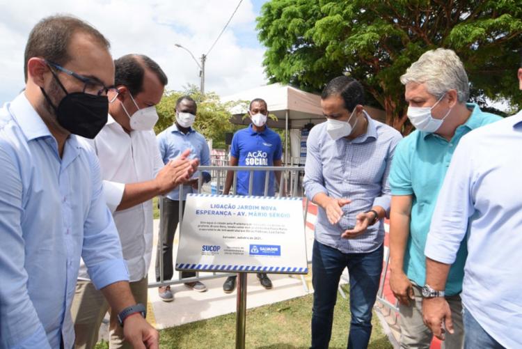 Prefeito inaugura via de ligação no Jardim Nova Esperança