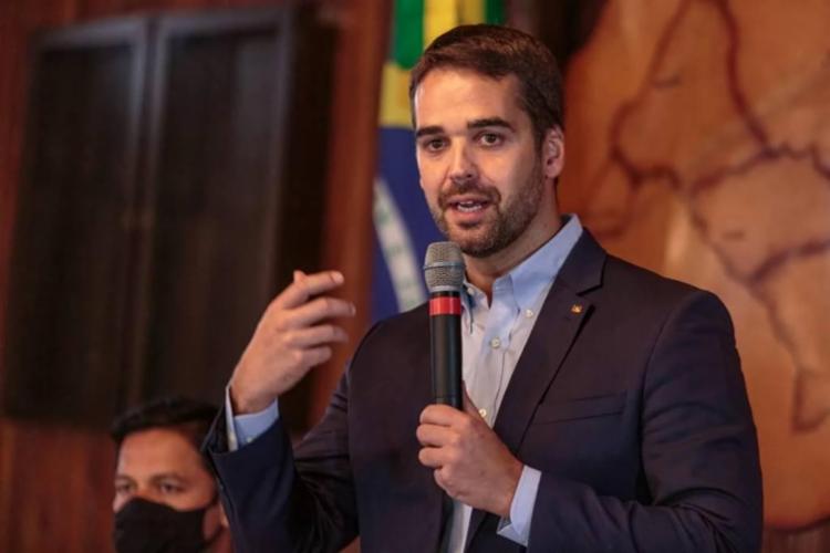 Menos de 24 horas após derrota, Eduardo Leite é cogitado na União Brasil