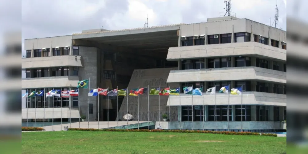 Assembleia entra em lockdown de 10 dias a partir desta sexta