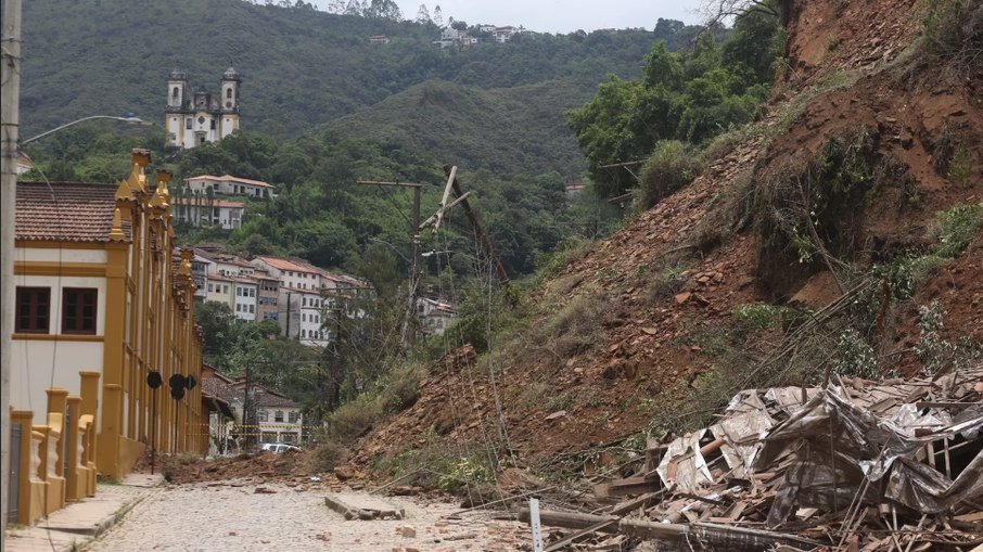 Obras de contenção poderiam ter salvado casas históricas em Ouro Preto
