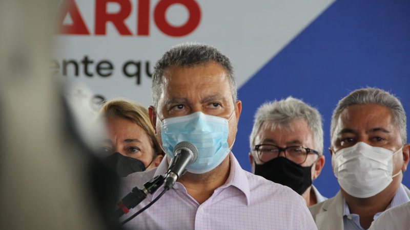Servidores estaduais que não se vacinaram serão afastados, anuncia Rui
