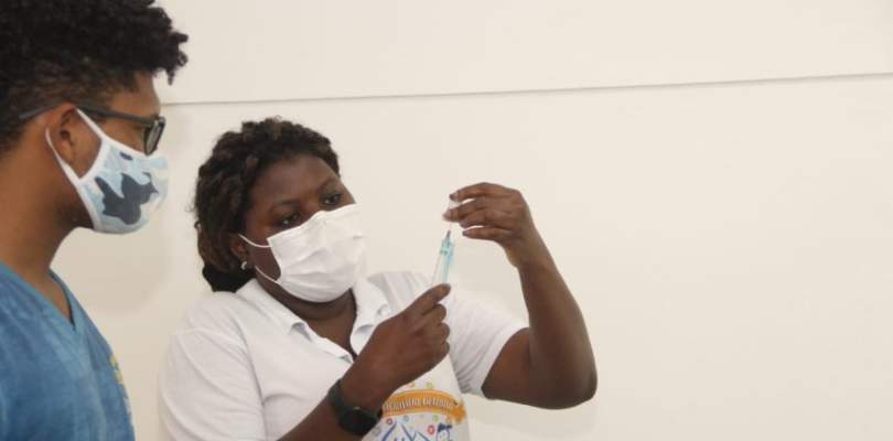Vacinações contra Covid-19 e influenza em Salvador estão suspensas neste domingo (13)￼