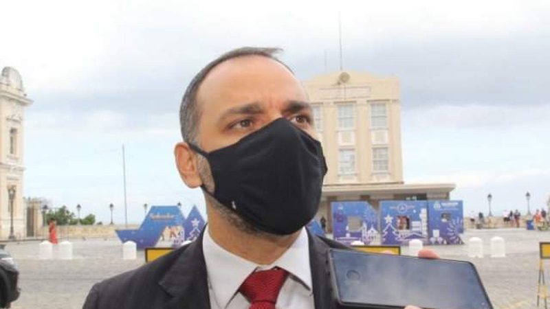 Líder da oposição busca assinaturas para instalar CEI e apurar valores do IPTU￼