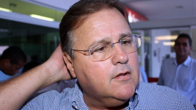 “Legislação beneficia bandido”, diz Marcelo Calero sobre liberdade condicional concedida a GeddelO deputado federal licenciado Marcelo Calero (Cidadania-RJ) criticou a liberdade condicional concedida na terça-feira (8) ao ex-ministro Geddel Vieira Lima (MDB) pelo caso do bunker de R$ 51 milhões. Quem autorizou foi o ministro do Supremo Tribunal Federal (STF) Edson Fachin. 