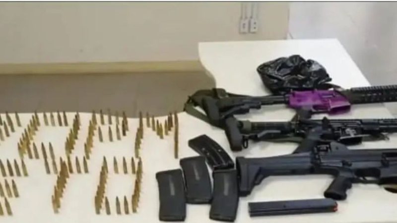 Armas pesadas são apreendidos na Cidade Baixa durante incursão policial￼