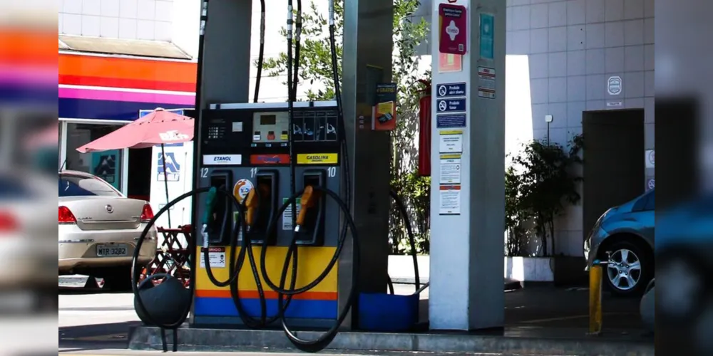 ANP: preço médio do litro de gasolina no país é de R$ 7,26