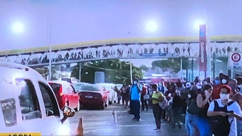 Protesto de 24h dos rodoviários deixa Região Metropolitana de Salvador sem ônibus￼