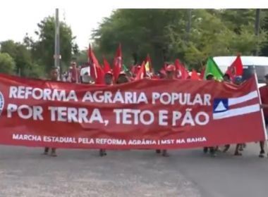Feira: MST inicia caminhada e pede reforma agrária e fim de violência no campo