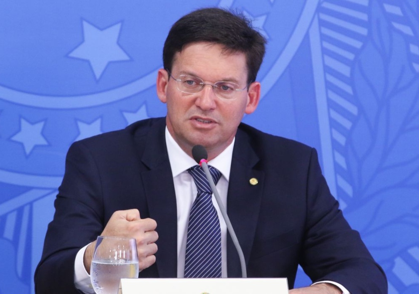 Em post no Twitter, Roma acusa Rui Costa de trabalhar contra redução de preços dos combustíveis