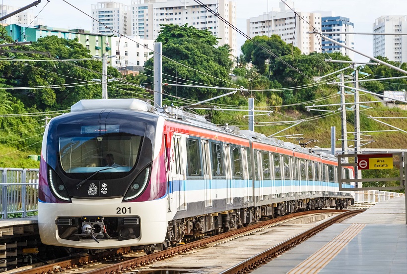 Metrô de Salvador apresenta lentidão na linha 2