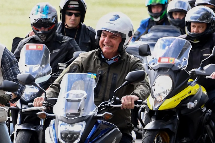 Motociata com presidente Bolsonaro sofre alteração e partirá do Farol da Barra