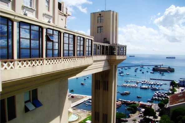 Após apresentar falha, cabine do Elevador Lacerda tem funcionamento interrompido nesta segunda-feira (20)