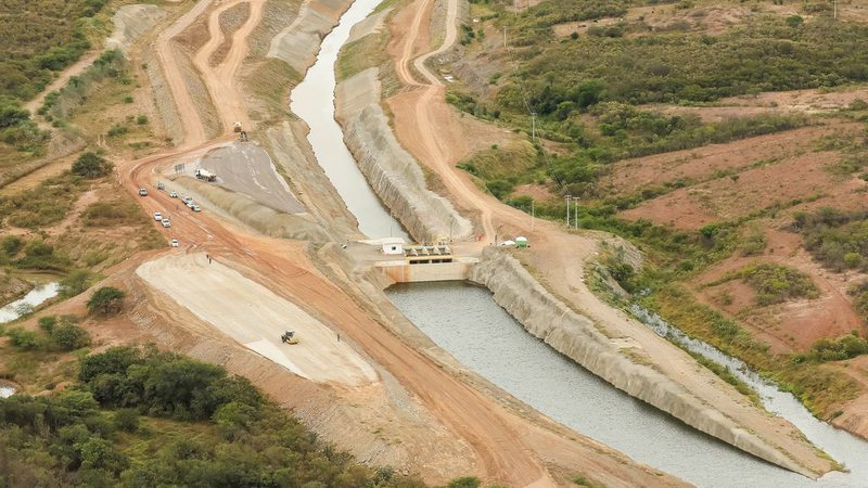 Da falta de dinheiro ao erro de projeto, Nordeste acumula obras inacabadas
