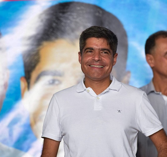 ACM Neto lidera intenções de voto espontâneo
