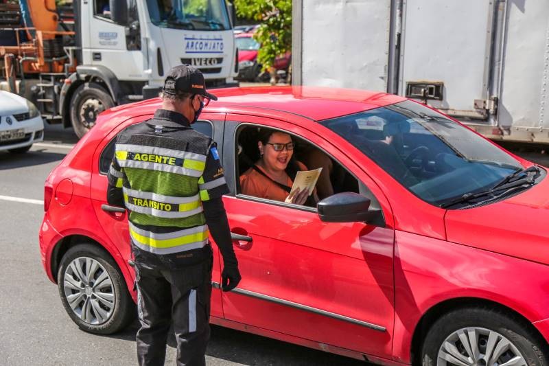 Transalvador realiza ações educativas em comemoração ao Dia do Motorista