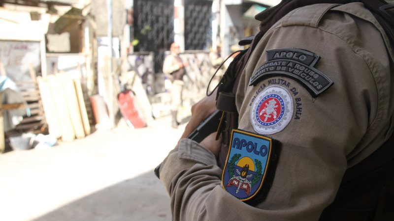 Troca de tiros termina com um morto e dois feridos em Alto de Coutos