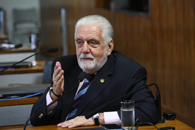 Jaques Wagner faz doação volumosa ao PT; saiba quanto