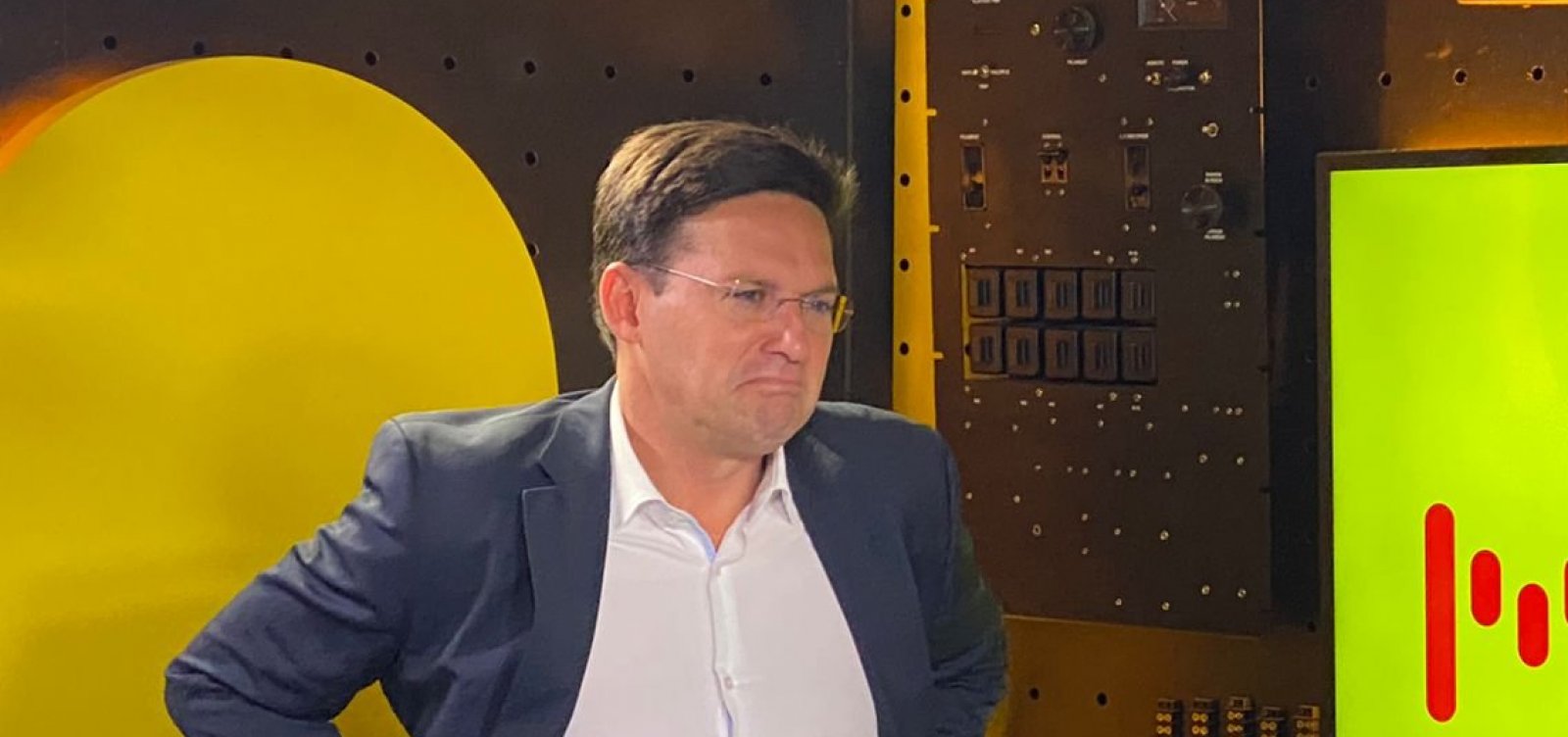 João Roma diz que Neto é um candidato de direita mas quer vestir a roupa da esquerda