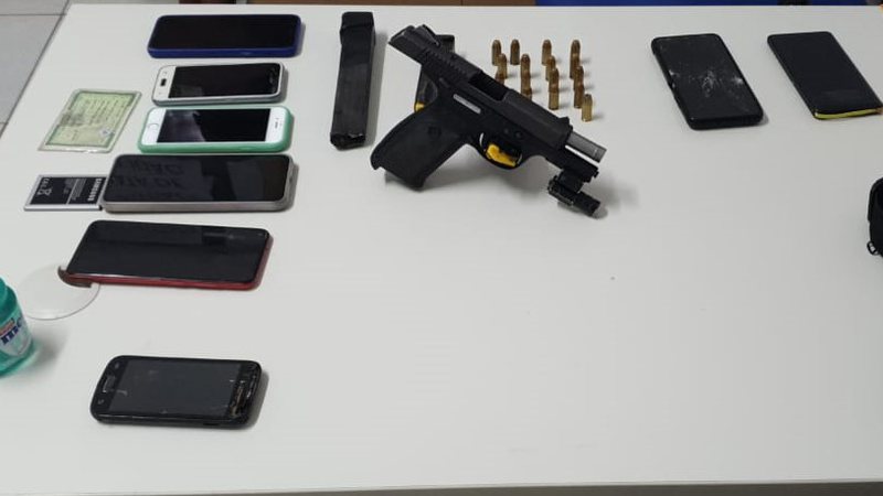Suspeitos de homicídios e roubos são presos na Região Metropolitana de Salvador