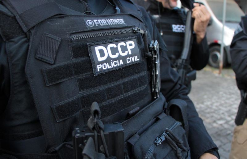 DCCP realiza operação e prende dois homens com mandado de prisão em aberto