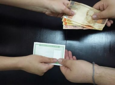 ‘De dentadura a criptomoedas’: Métodos para compra de votos se modernizam e reinventam