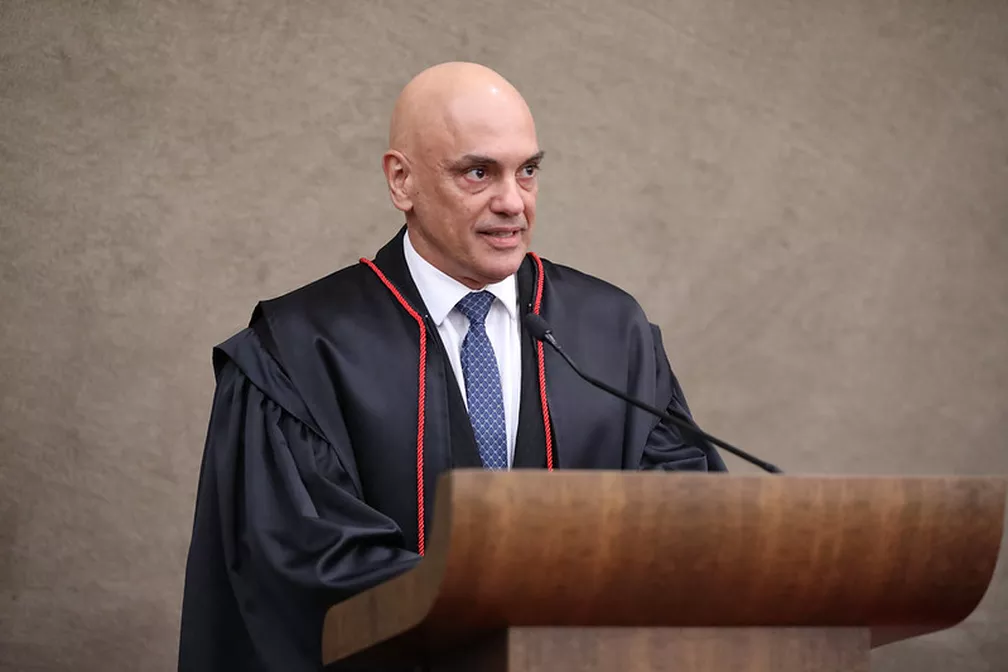 Alexandre de Moraes toma posse como novo presidente do TSE
