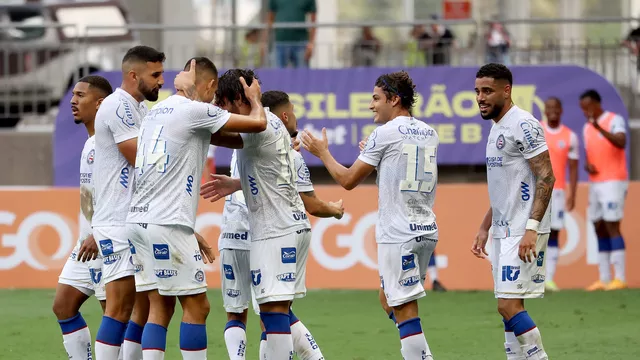 Bahia vence o Vasco de virada e se distancia ainda mais do quinto colocado