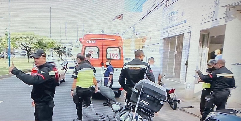 Acidente na Avenida Vasco da Gama deixa duas pessoas feridas na manhã desta quarta-feira (10)