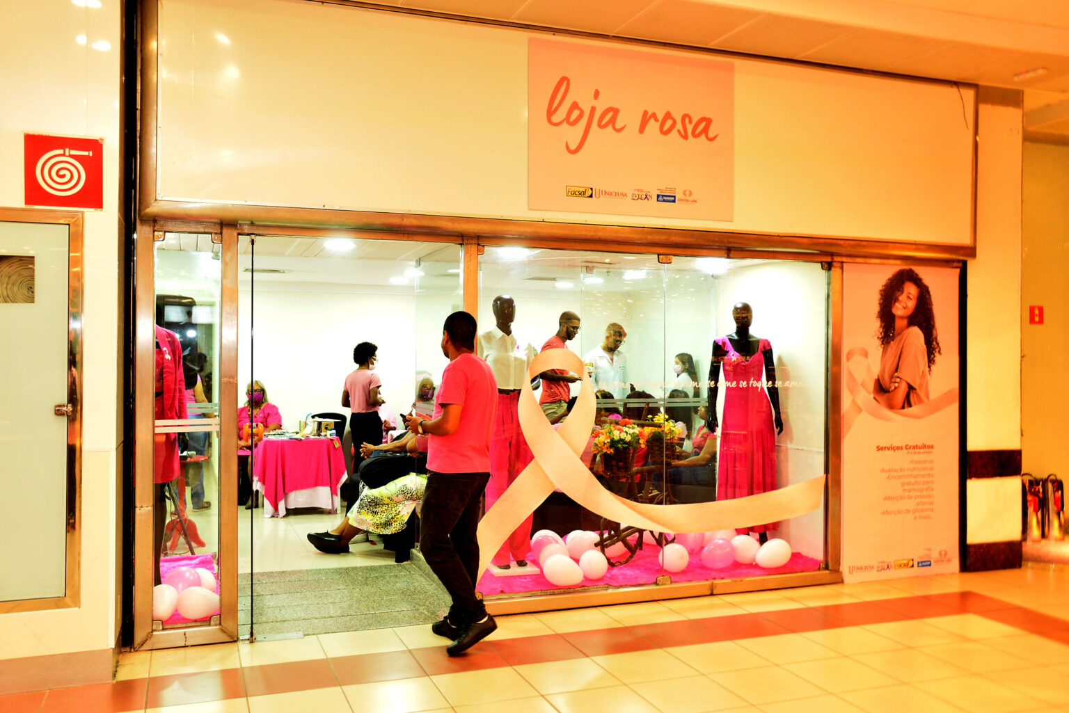 Loja Rosa é inaugurada no Shopping Center Lapa