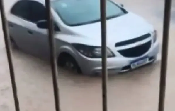 Chuvas causam alagamentos em Alagoinhas e em diversas cidades baianas