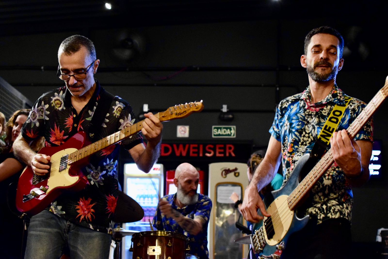 Eles estão de volta; Retrofoguetes e o seu som “fantástico”
