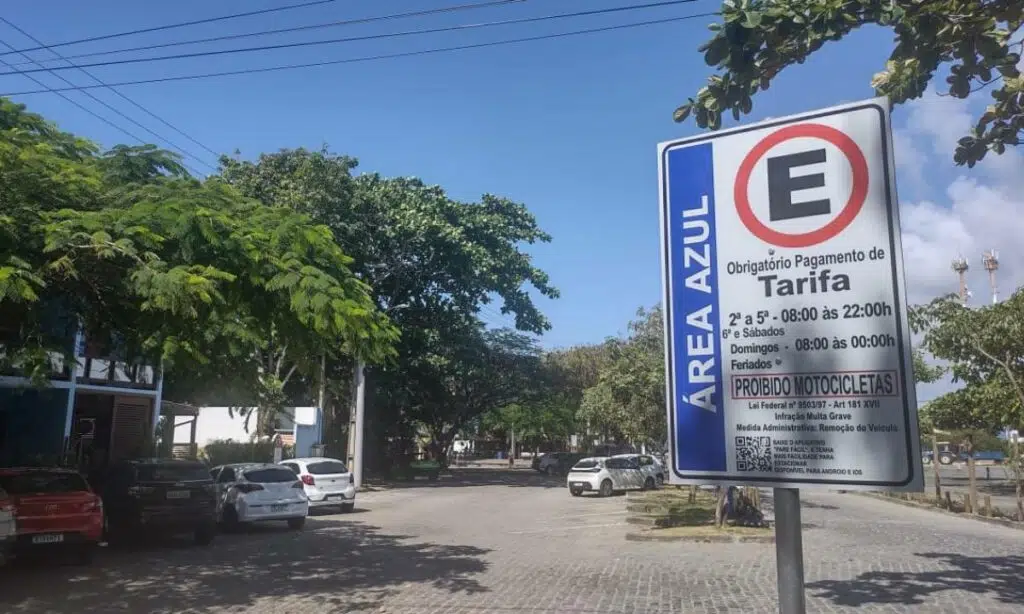 Mata de São João: Praia do Forte dá início à implantação do Zona Azul
