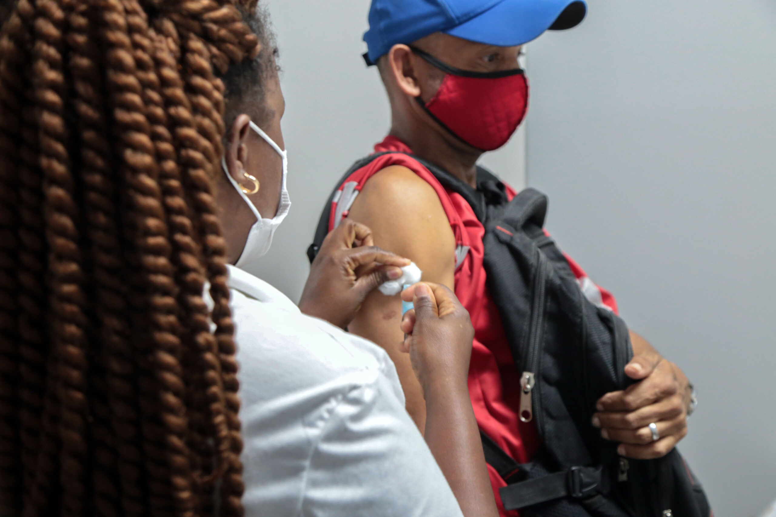 Vacinação contra covid-19 segue nesta quarta-feira (14) em Salvador