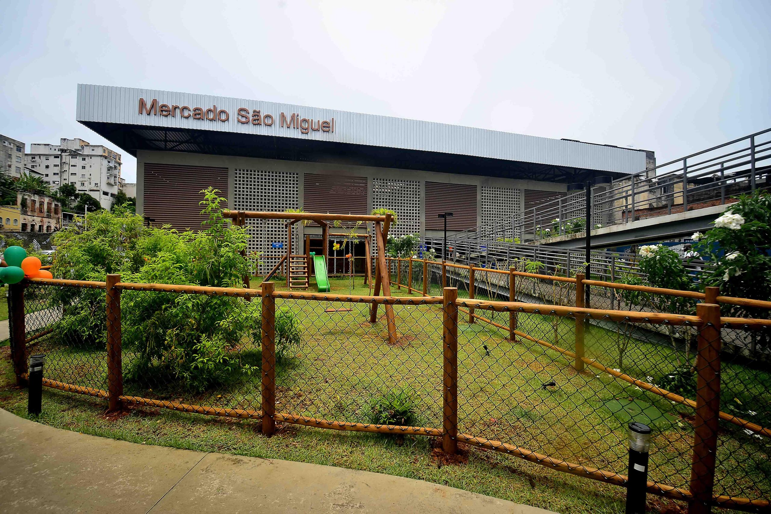Projeto promove apresentação cultural com idosas no Mercado São Miguel