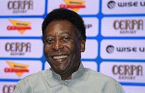 Pelé pede união de brasileiros e manda recado à seleção: ‘Hexa foi apenas adiado’