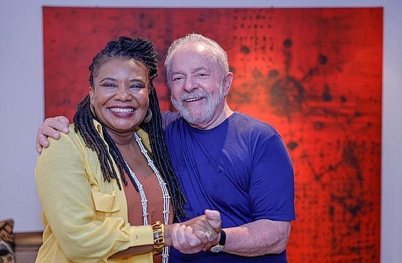 Quais são as credenciais de Margareth Menezes para assumir o Ministério da Cultura?