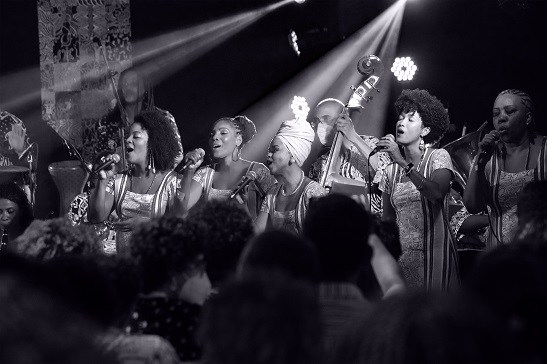 Orquestra Afrosinfônica convida Gerônimo Santana e Mariella Santiago em concerto no metrô
