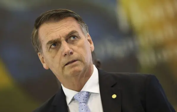 Jair Bolsonaro é internado em hospital nos EUA com queixas de fortes dores abdominais