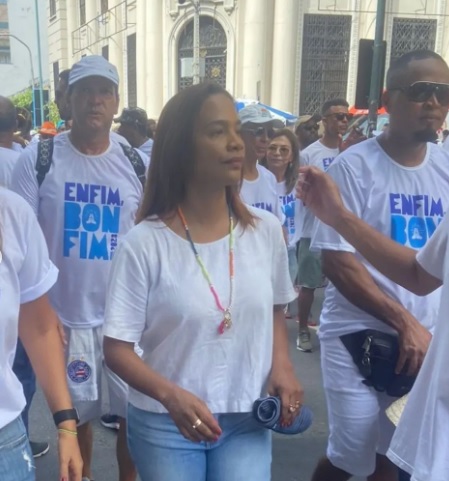 Ações antidemocráticas de uma minoria que quer se impor a força, avalia Cris Correia sobre depredação no DF
